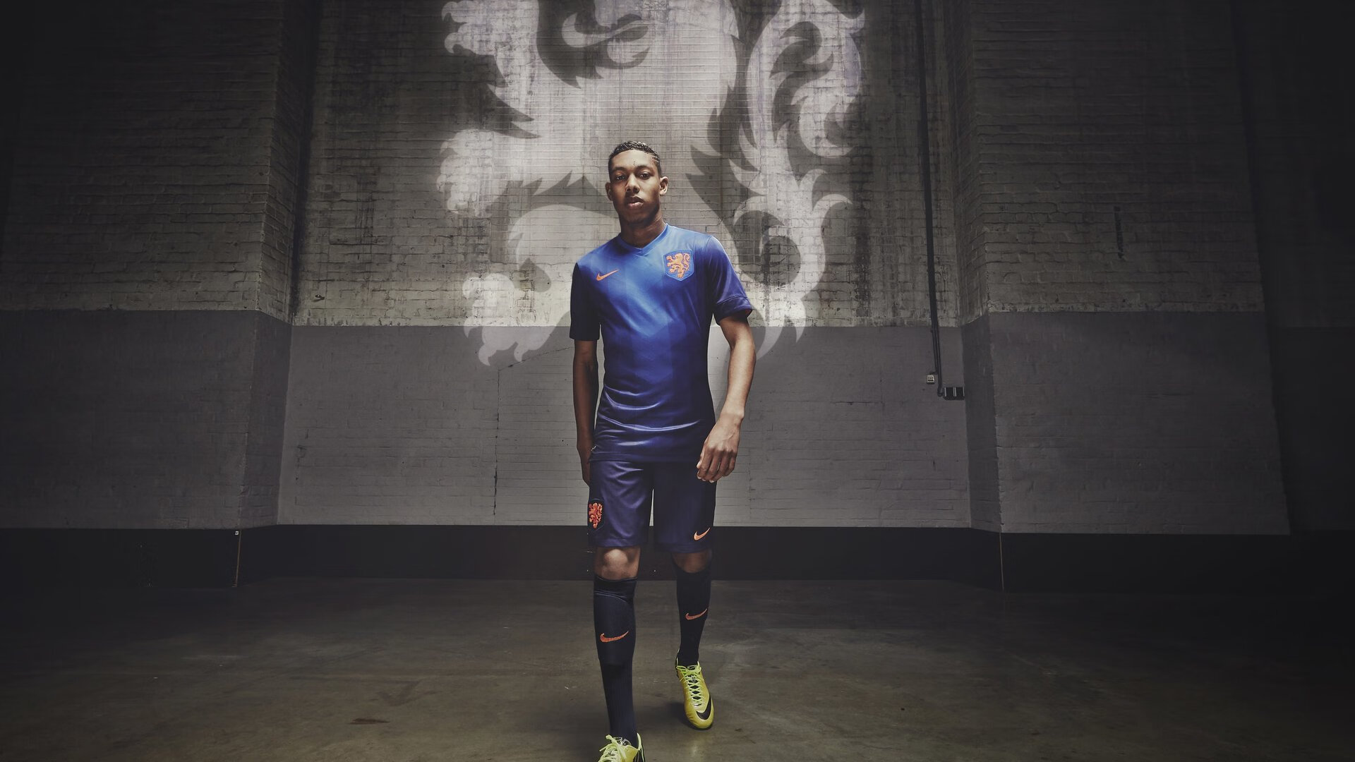 中国足球产业链绿色化发展新篇章，足球产业规模